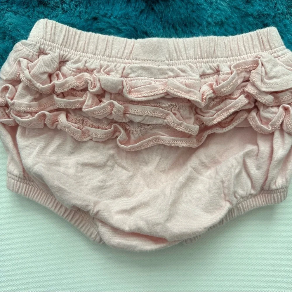 Old Navy Baby Girl Bloomer Size 3-6Months